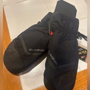 Dakine Gore Tex Mittens size Large